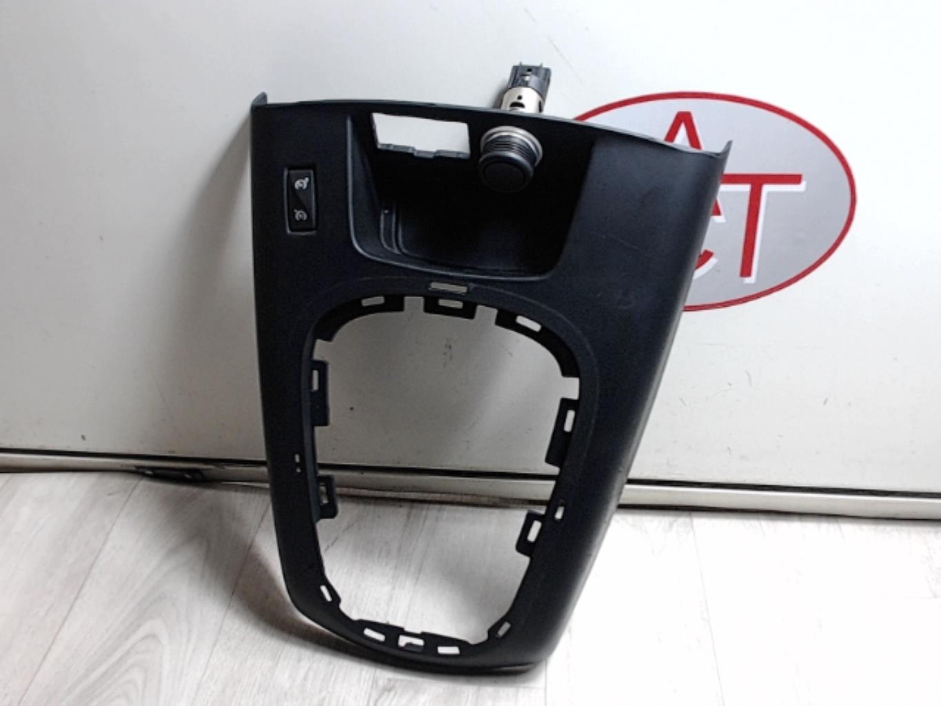 Console central (interieur plastique) RENAULT SCENIC 3 PHASE 1 Ethanol - 1