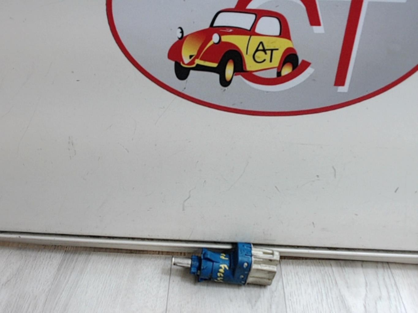 Contacteur feu stop FORD FOCUS 1  - 1