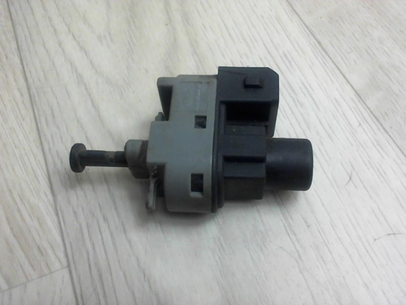 Contattore luce stop FORD FIESTA 4  - 1