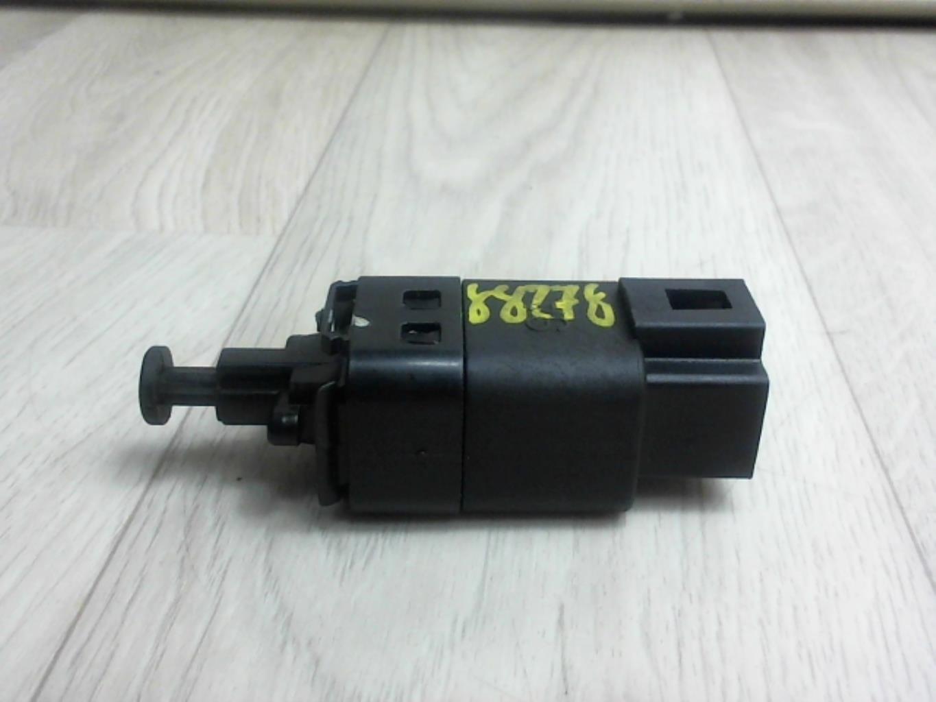 Contattore luce stop CHEVROLET AVEO 1 GLP - 1