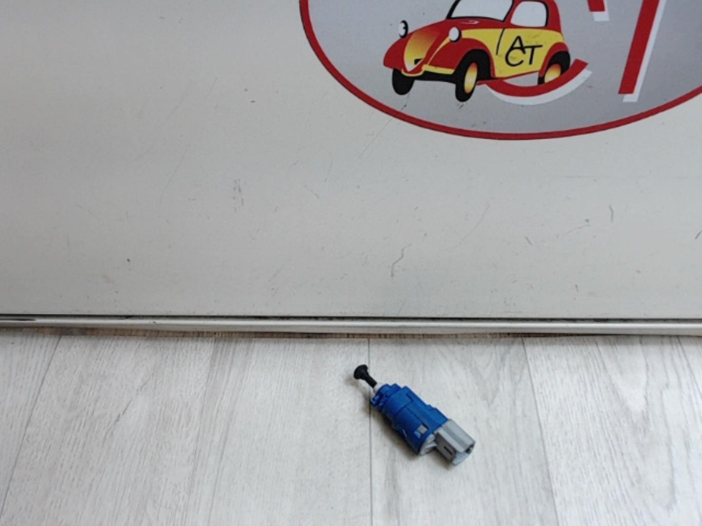 Contattore luce stop RENAULT CLIO 3  - 1