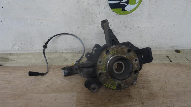 Fusee avant gauche RENAULT MEGANE 3 PHASE 1 Diesel - 1