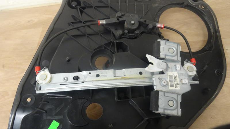 Alzacristalli manuale posteriore destro FORD FIESTA 6 PHASE 1 Diésel - 1