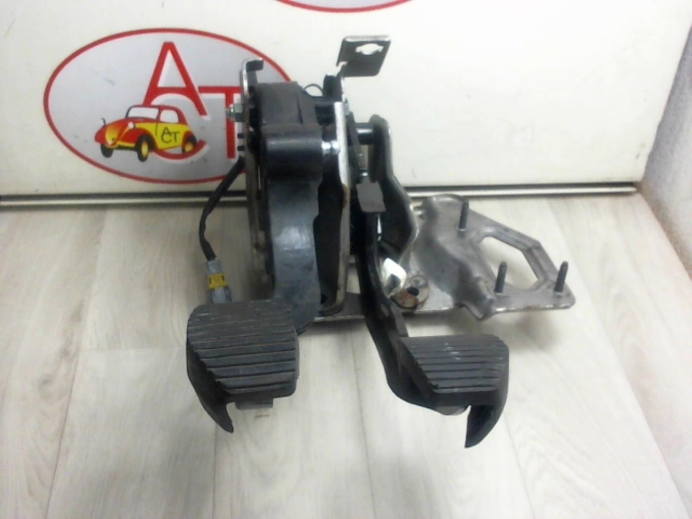 Pedalier PEUGEOT 208 1 PHASE 1 Essence - 1