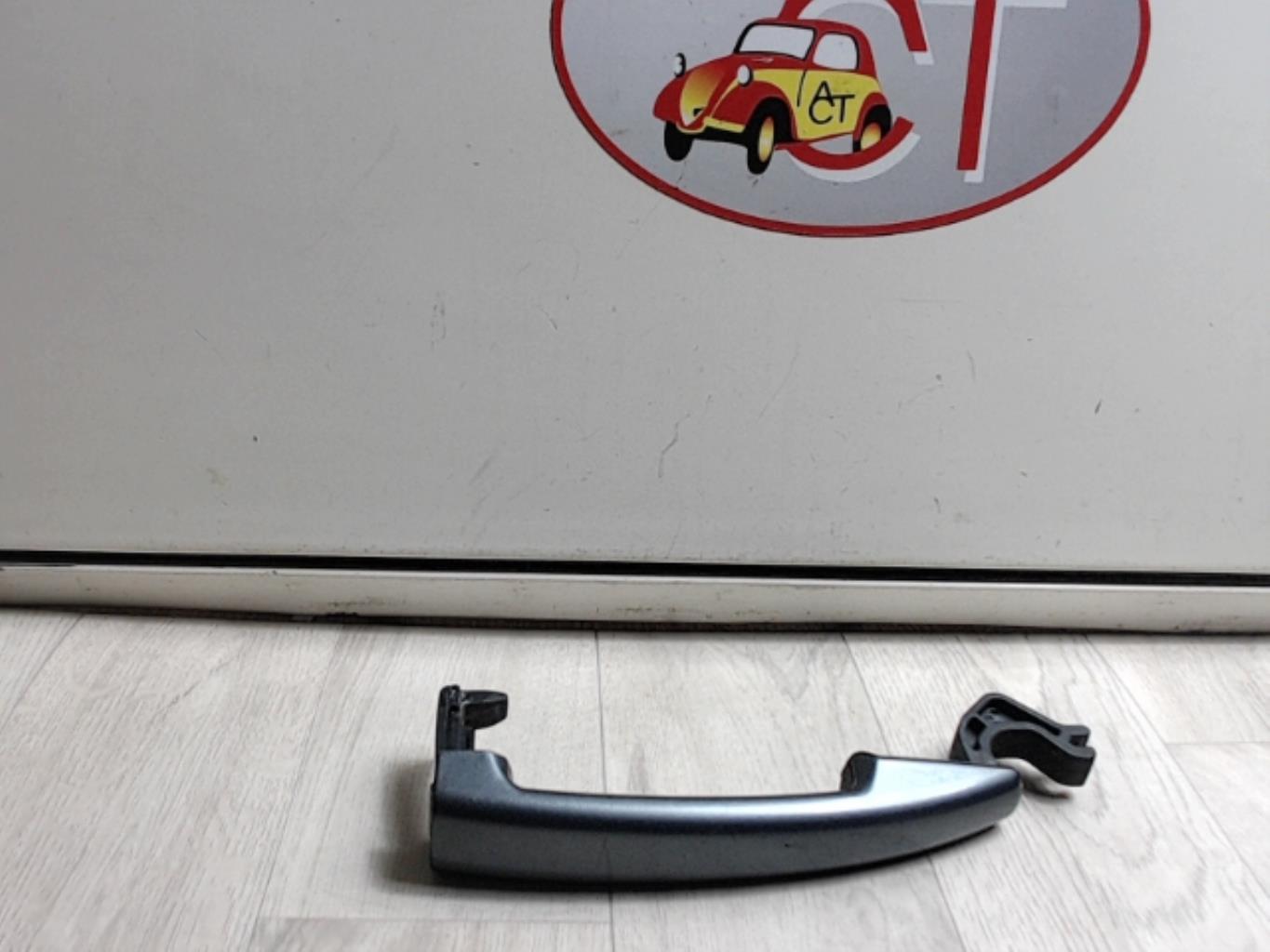 Maniglia portiera anteriore sinistra PEUGEOT 308 1 PHASE 1 Diésel - 1