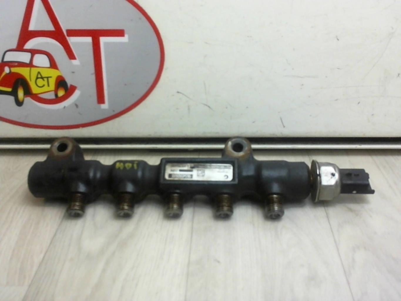 Rampe injection PEUGEOT 206+  - 1