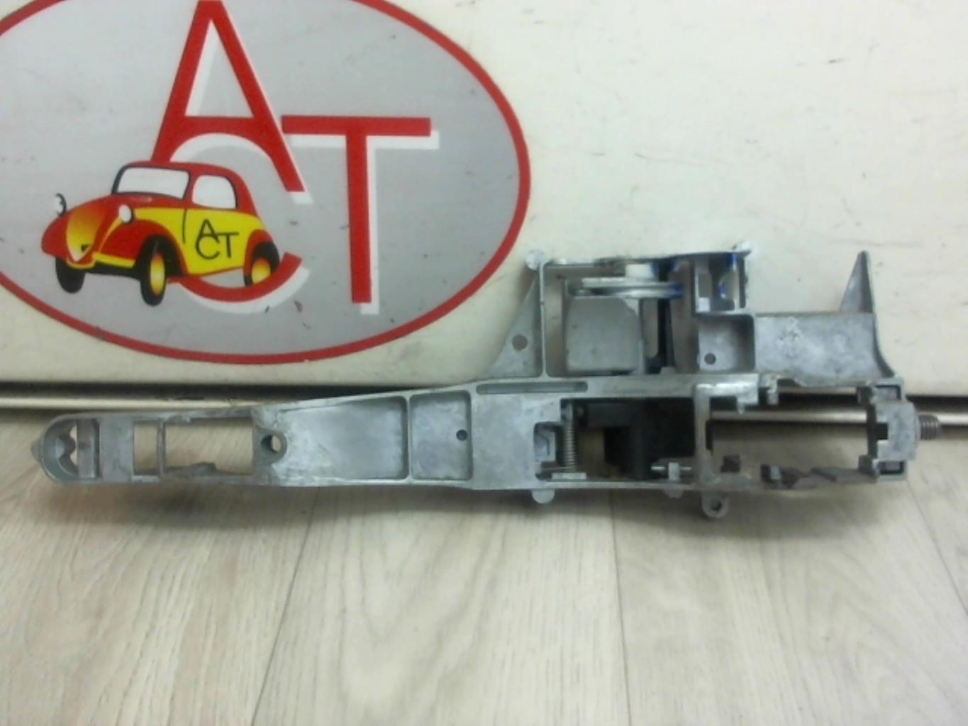 Supporto maniglia portiera posteriore sinistra CITROEN C5 2 Diésel - 1