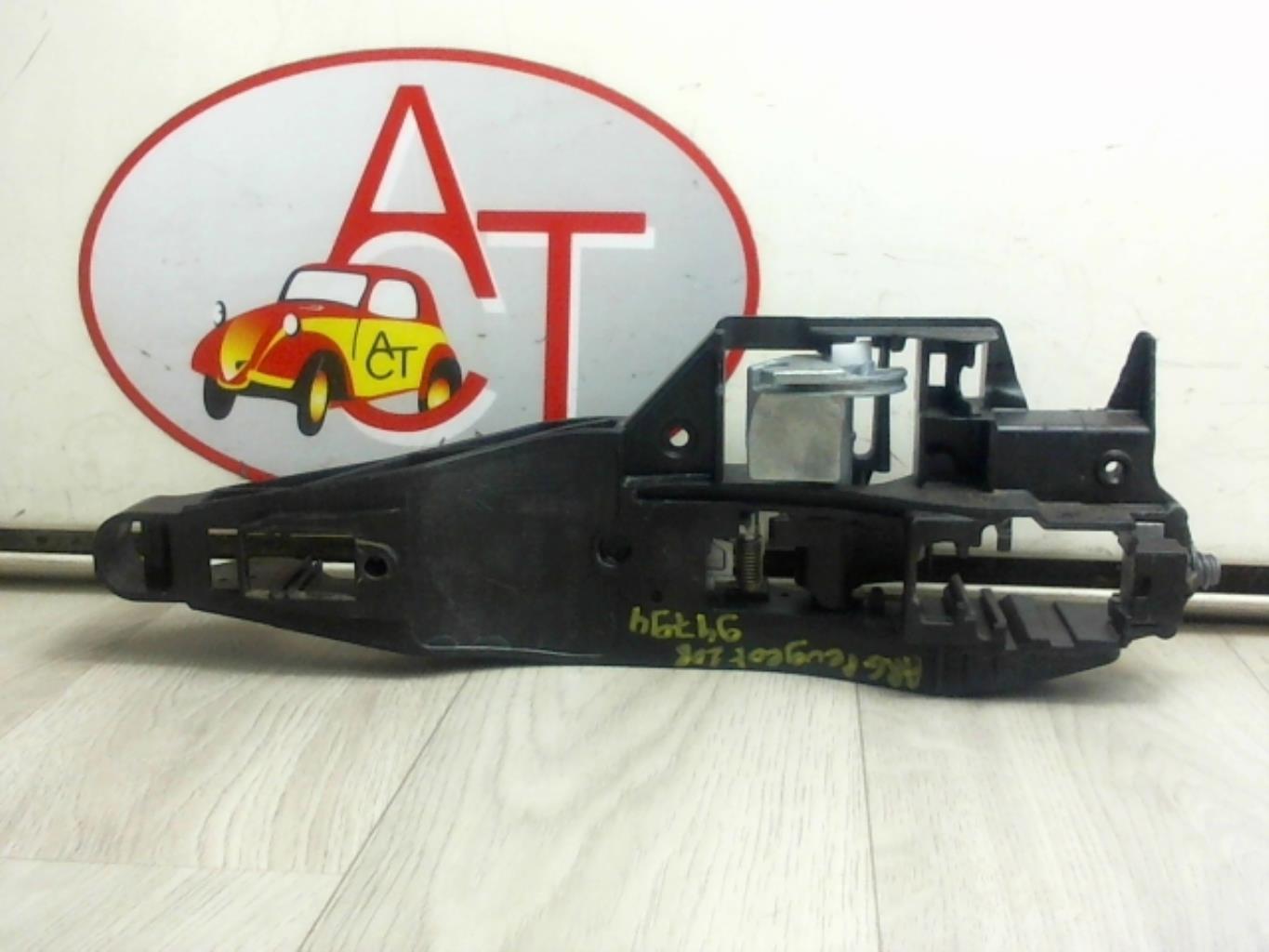 Supporto maniglia portiera posteriore sinistra PEUGEOT 208 1 PHASE 2 Gasolina - 1