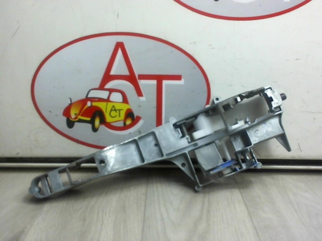 Supporto maniglia portiera anteriore destra CITROEN C5 2 Diésel - 1