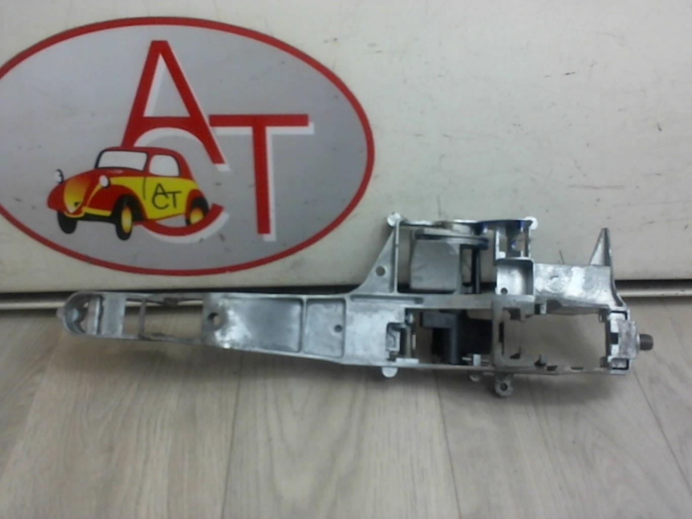 Support poignee porte avant gauche CITROEN C5 2 Diesel - 1