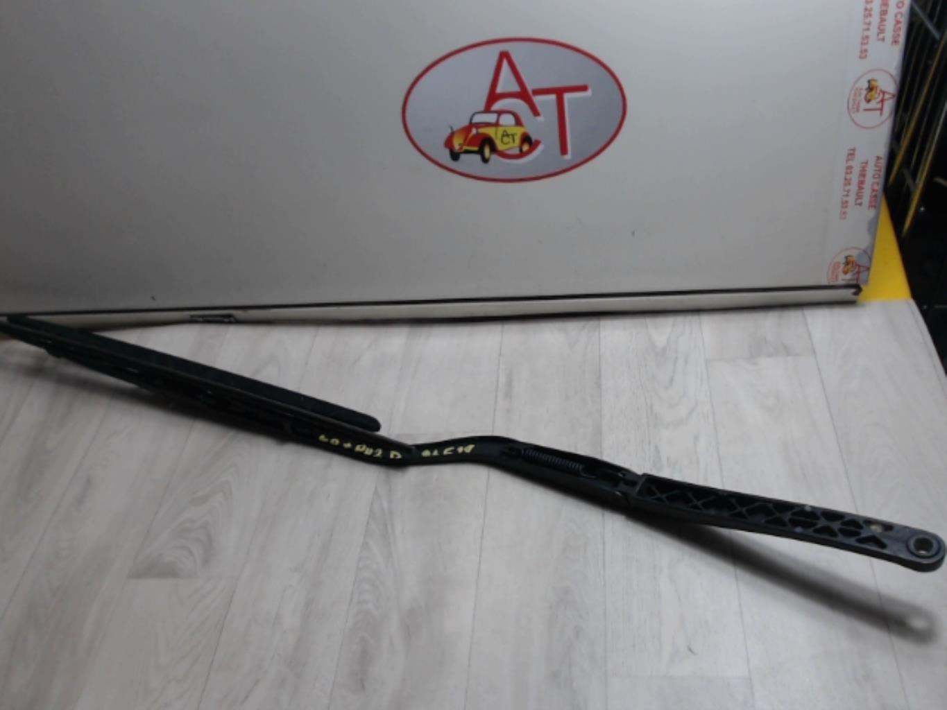 Braccio tergicristallo anteriore destro PEUGEOT 607 PHASE 2  - 1