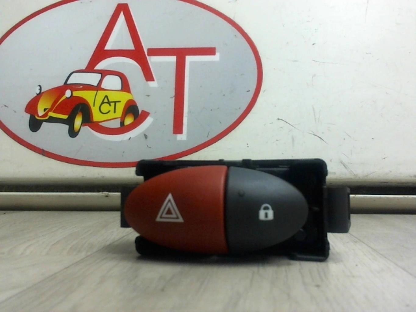 Bouton de warning RENAULT TWINGO 2 PHASE 1 Essence - 1