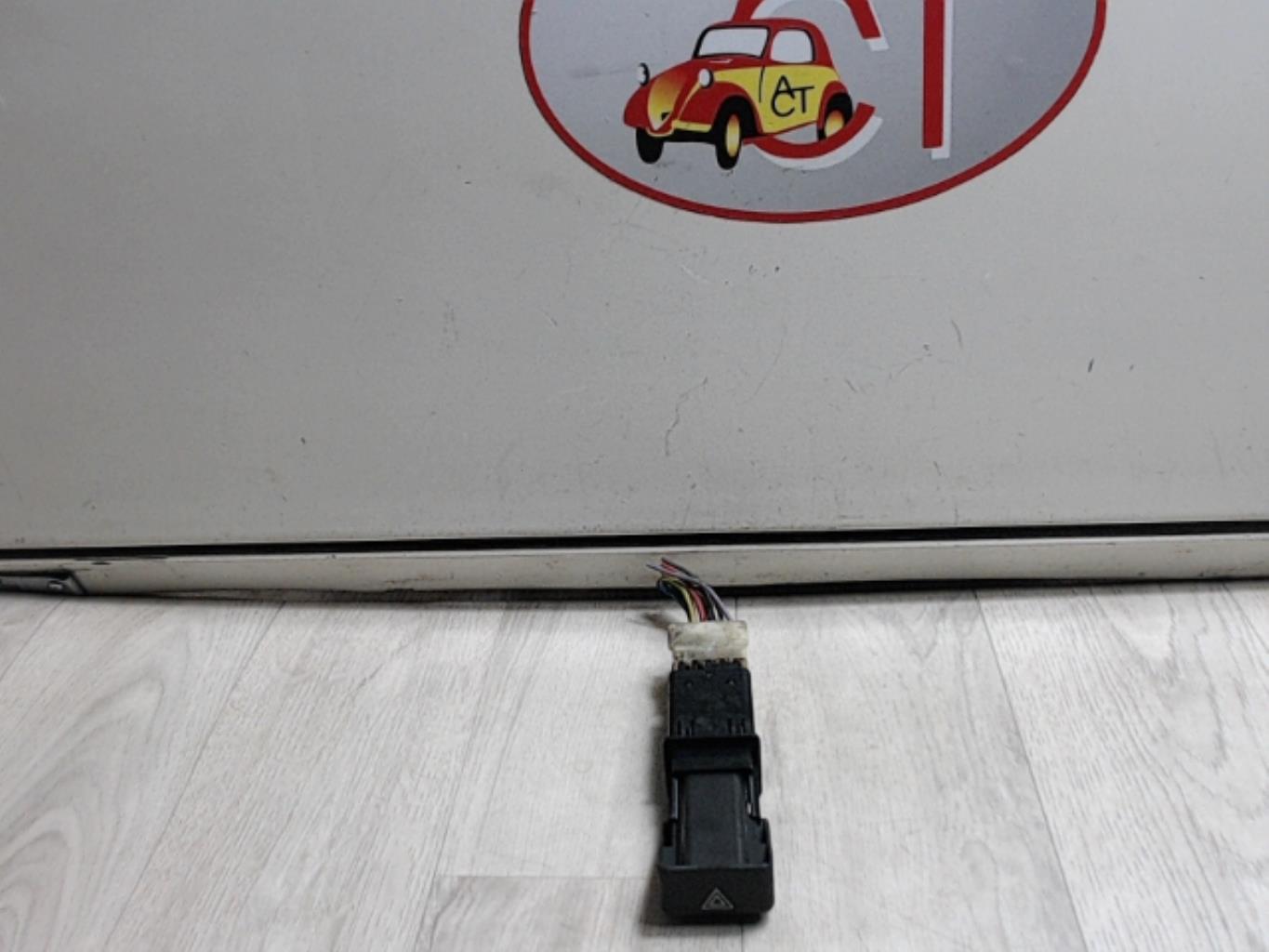 Bouton de warning RENAULT SUPER 5  - 1
