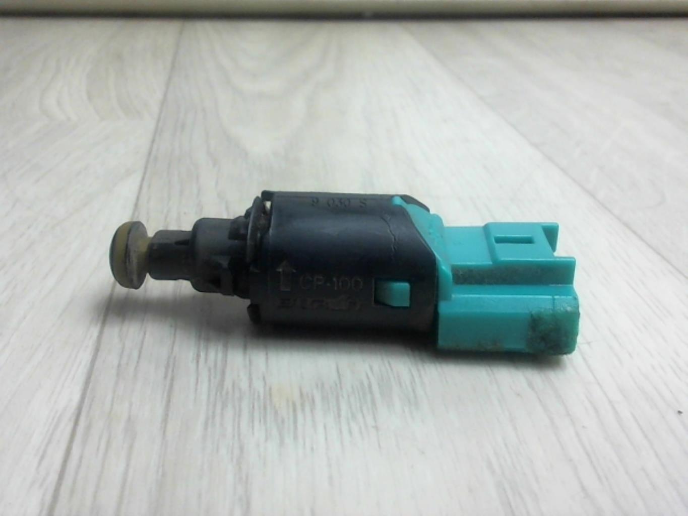 Contacteur feu stop CITROEN C2 PHASE 1 Essence - 1