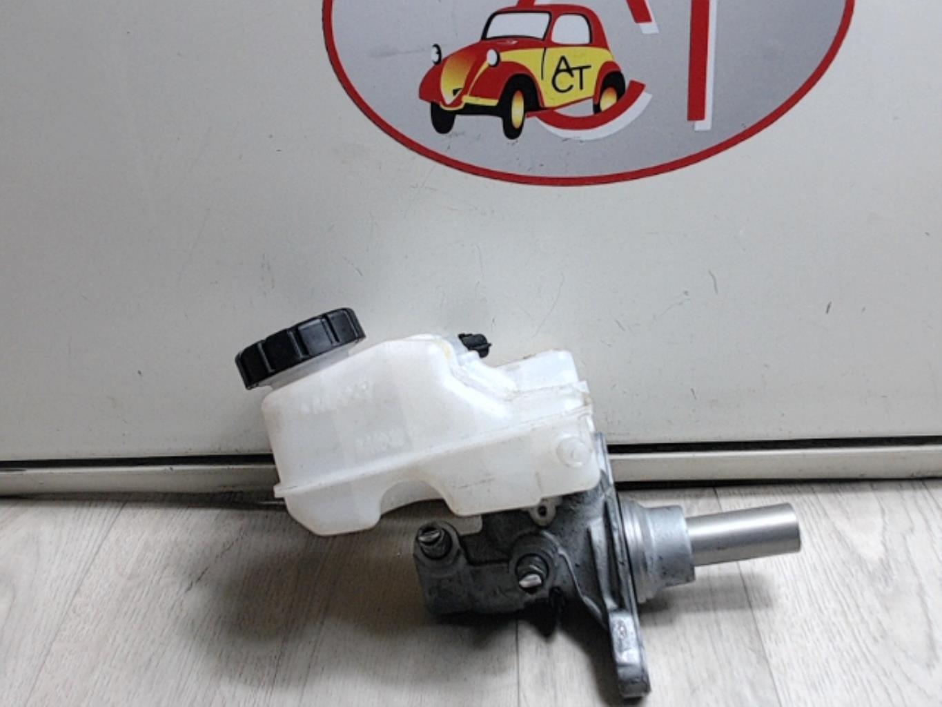 Cilindro maestro (freno) RENAULT TWINGO 3 PHASE 1 Gasolina - 1