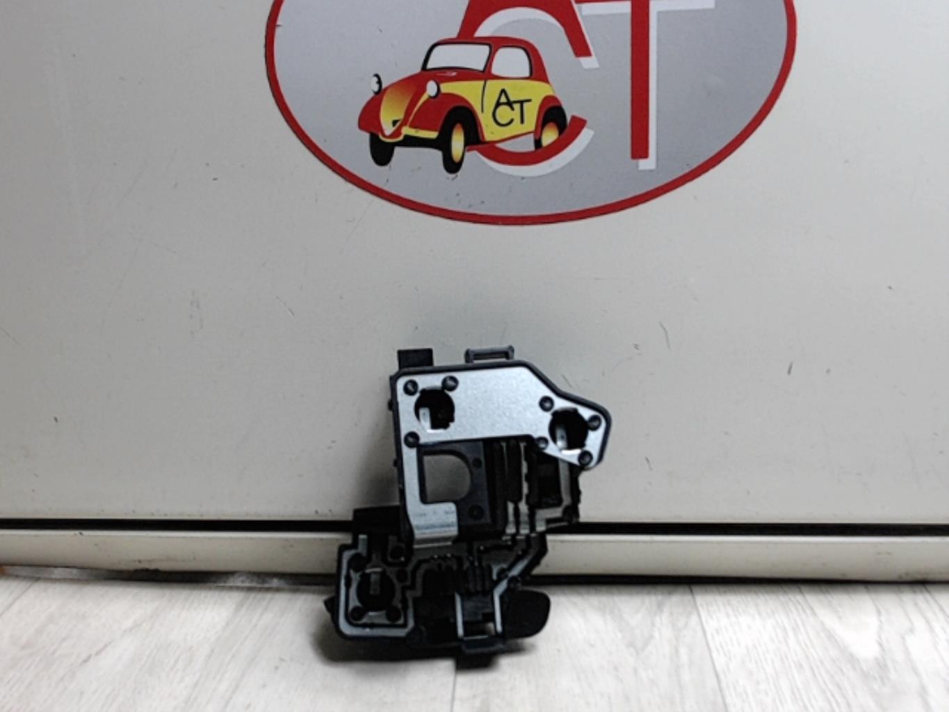 Base portalampade fanale posteriore sinistro PEUGEOT 206 PHASE 2 Gasolina - 1