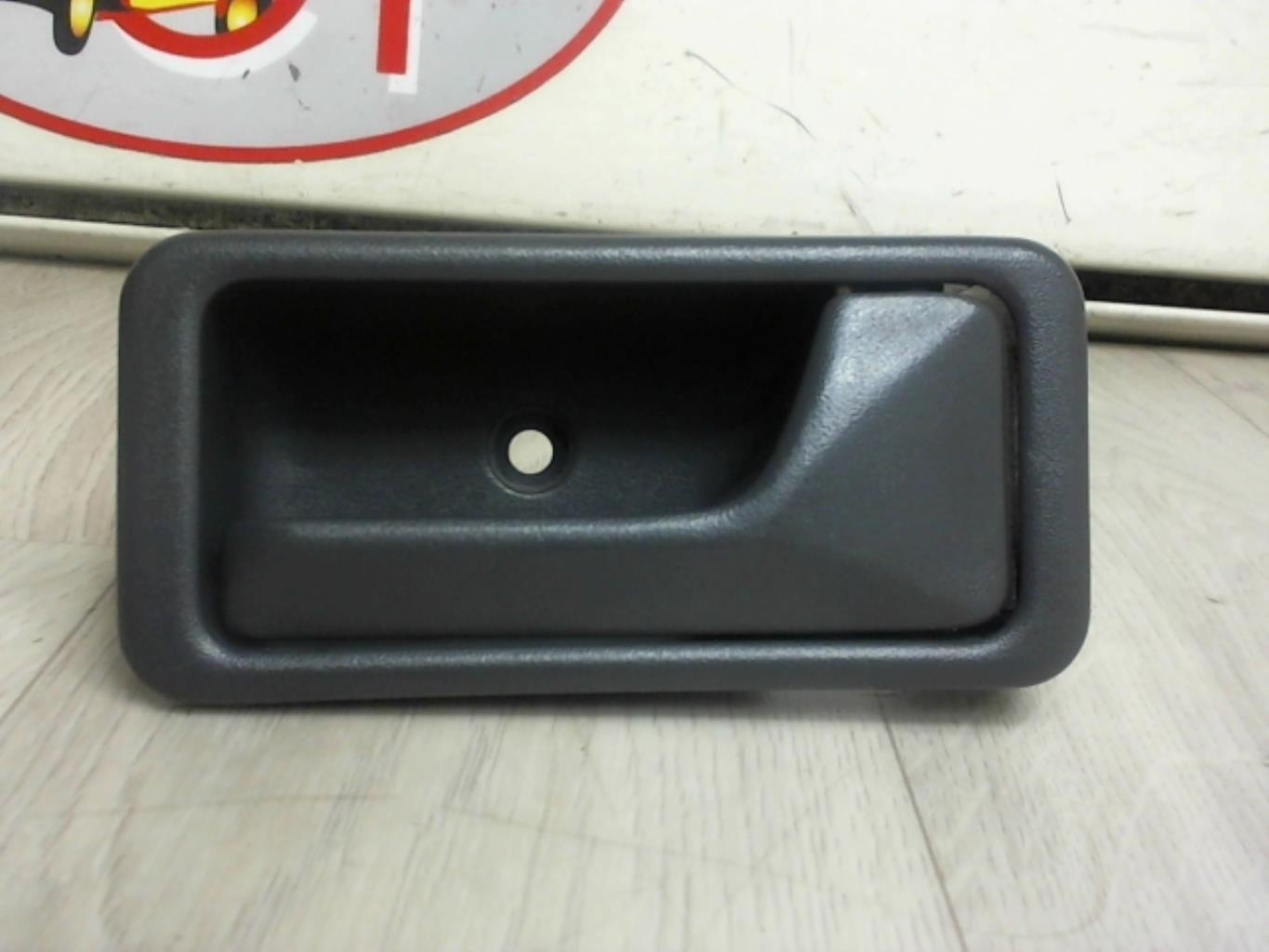 Poignee interieur avant gauche MAZDA MPV 1 Diesel - 1