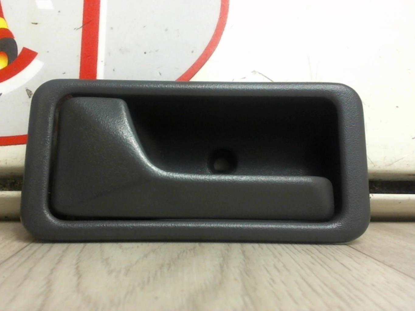 Poignee interieur avant gauche MAZDA MPV 1 Diesel - 1