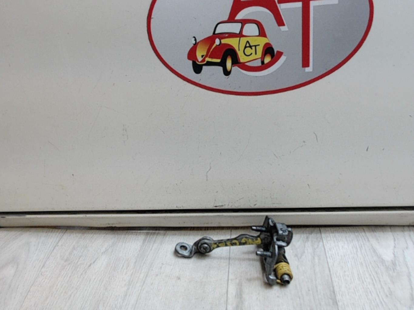 Tirante portiera anteriore sinistro RENAULT MEGANE 1 BREAK Gasolina - 1