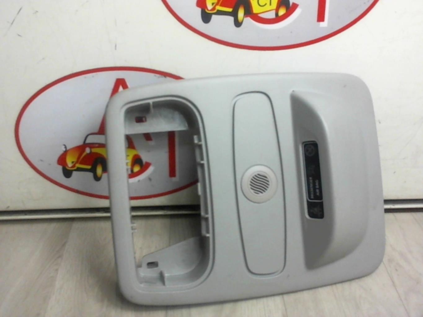Eclairage de plafonnier RENAULT CLIO 4 PHASE 2 Diesel - 1