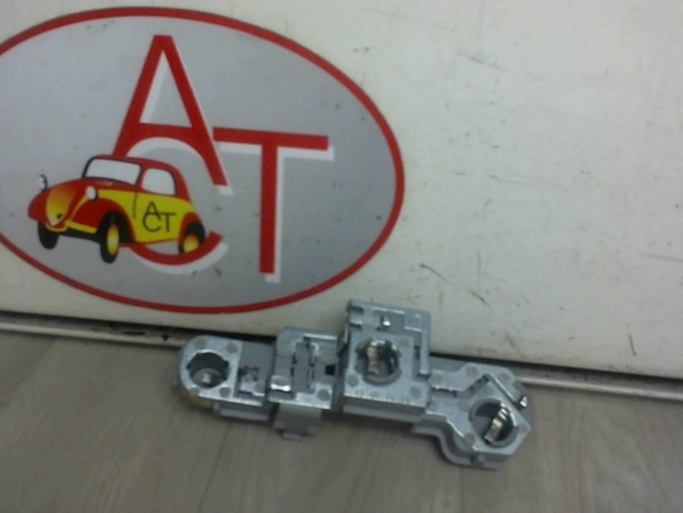 Base portalampade fanale posteriore destro VOLVO C 30 PHASE 1 Diésel - 1