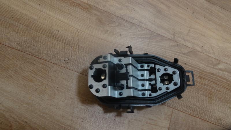 Base portalampade fanale posteriore sinistro RENAULT CLIO 4 PHASE 1 BREAK Diésel - 1