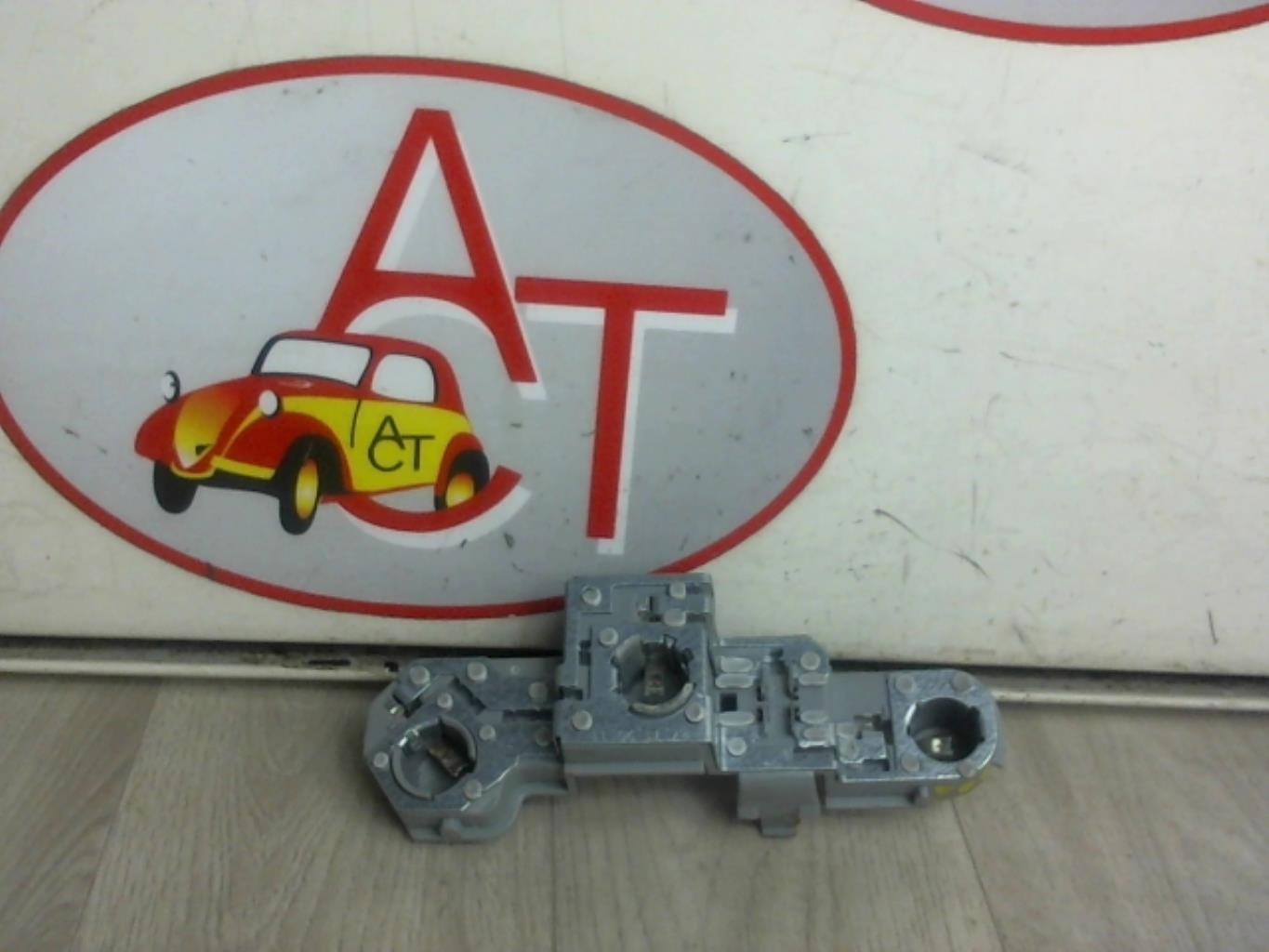 Base portalampade fanale posteriore sinistro VOLVO C 30 PHASE 1 Diésel - 1