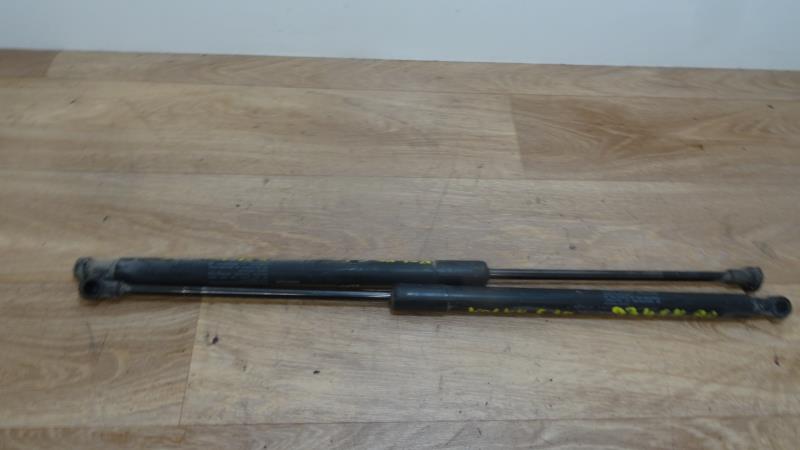 Verin de coffre VOLVO C 30 PHASE 1 Diesel - 1