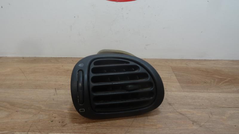 Bocchetta aerazione cruscotto anteriore sinistra PEUGEOT 206 PHASE 2 Diésel - 1