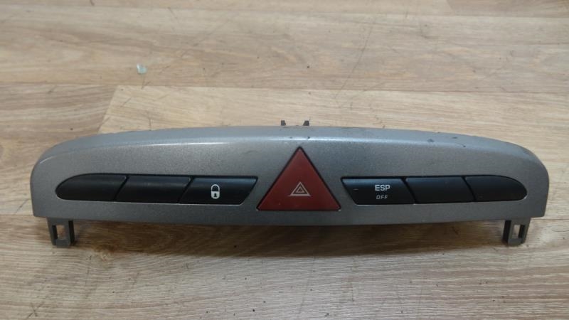 Bouton de warning PEUGEOT 308 1 PHASE 1 Diesel - 1