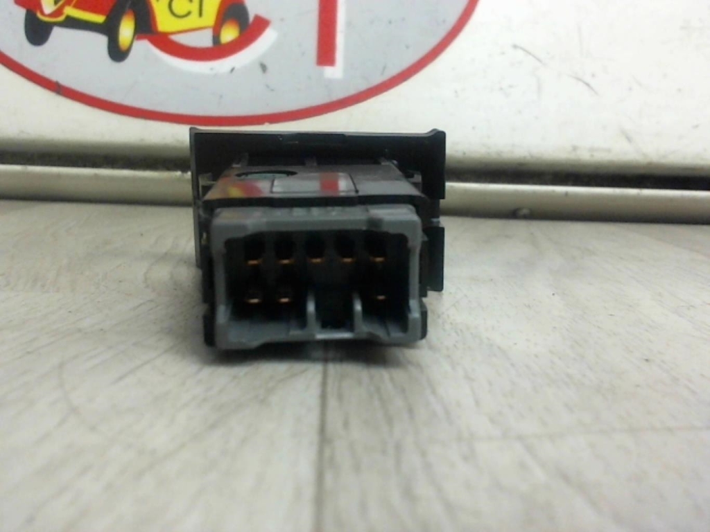 Bouton de warning SUZUKI LIANA Diesel - 1