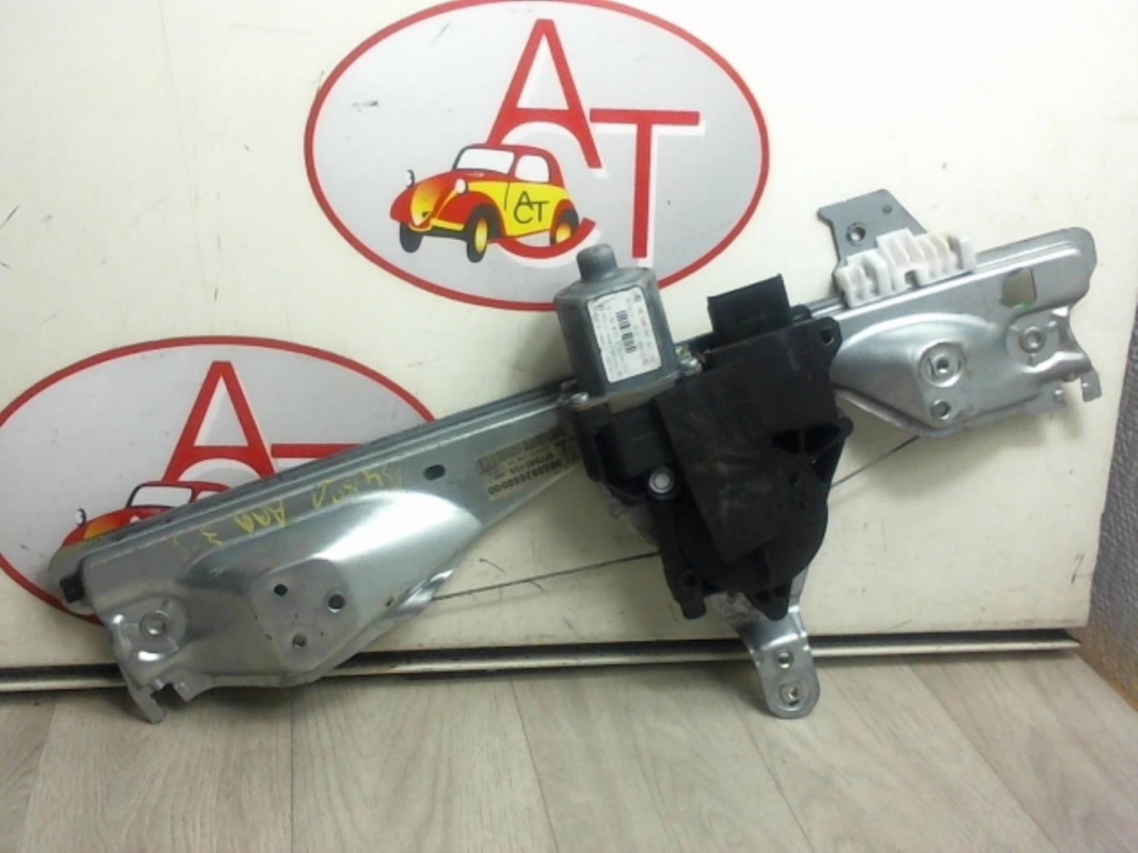 Alzacristalli elettrico posteriore destro PEUGEOT 308 1 PHASE 1 Diésel - 1