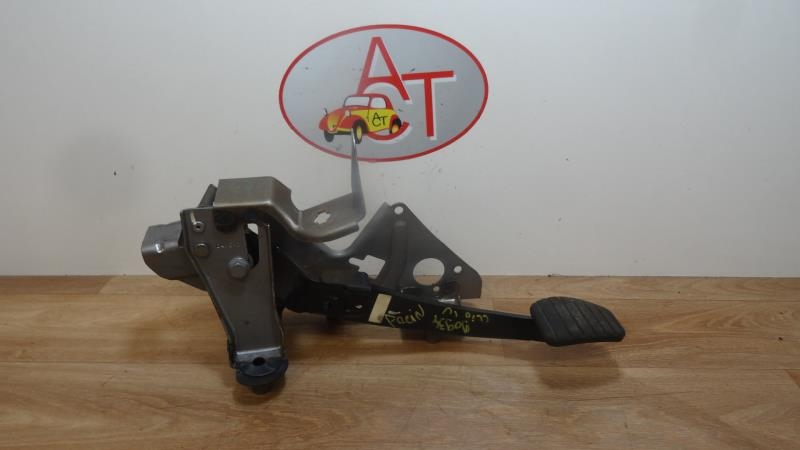 Pedale de frein RENAULT CLIO 4 PHASE 1 Diesel - 1
