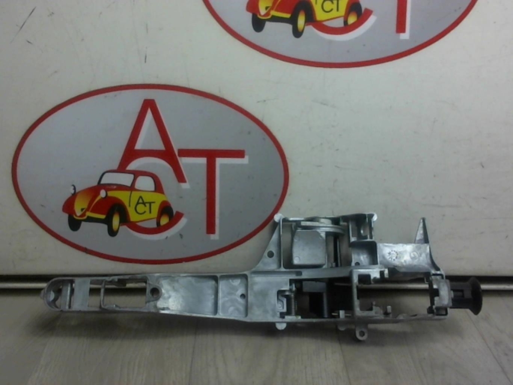 Supporto maniglia portiera posteriore sinistra CITROEN C3 PICASSO PHASE 1 Diésel - 1