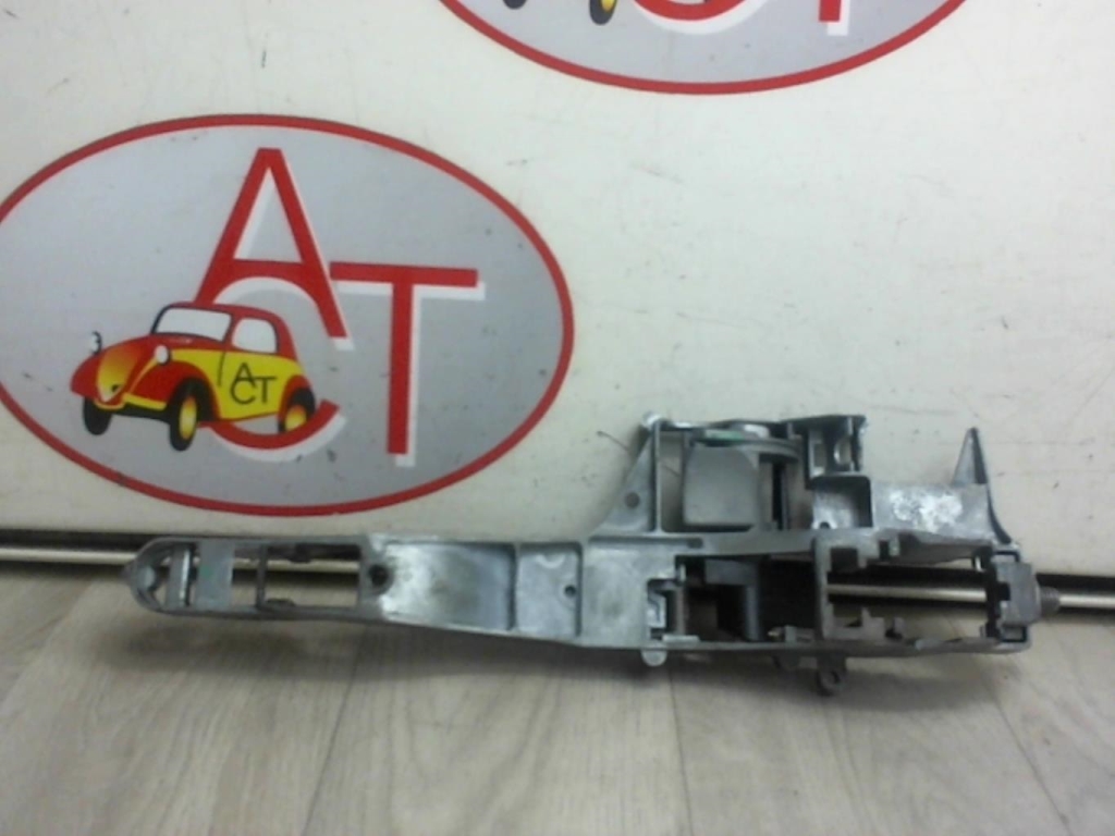 Supporto maniglia portiera anteriore destra CITROEN C4 GRAND PICASSO 1 Diésel - 1