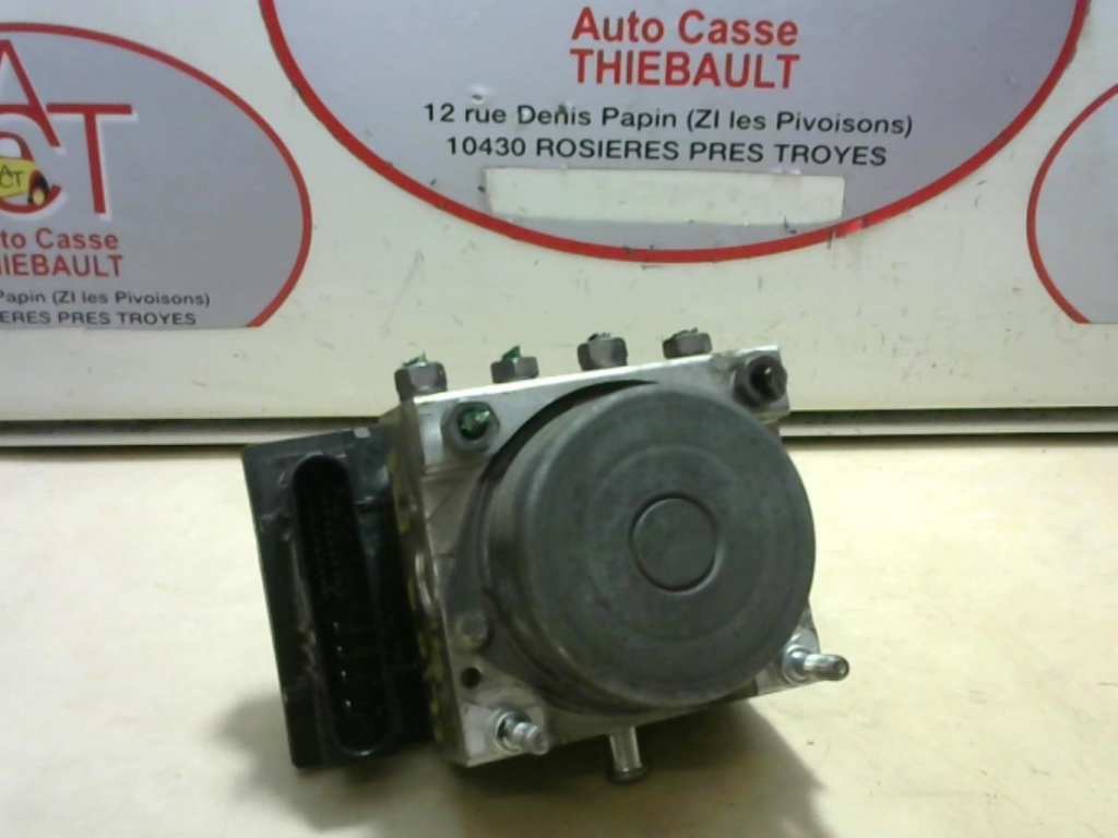 Blocco ABS (antibloccaggio freni) RENAULT CLIO 3 PHASE 1 Gasolina - 1