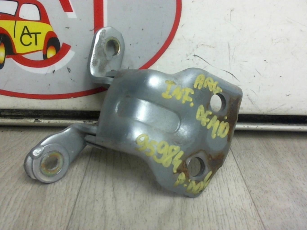 Charniere de porte arriere gauche MAZDA DEMIO PHASE 1 BREAK Essence - 1