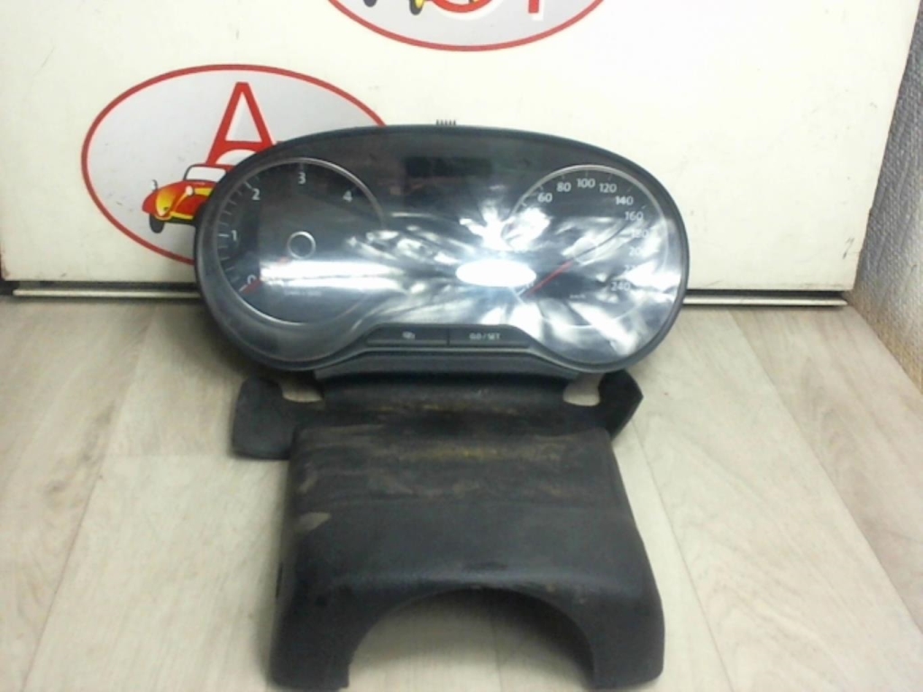 Compteur VOLKSWAGEN POLO 5 PHASE 1 Diesel - 1