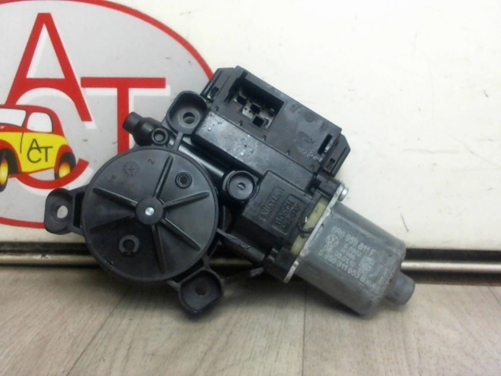 Motore alzacristalli posteriore sinistro VOLKSWAGEN POLO 5 PHASE 1 Diésel - 1