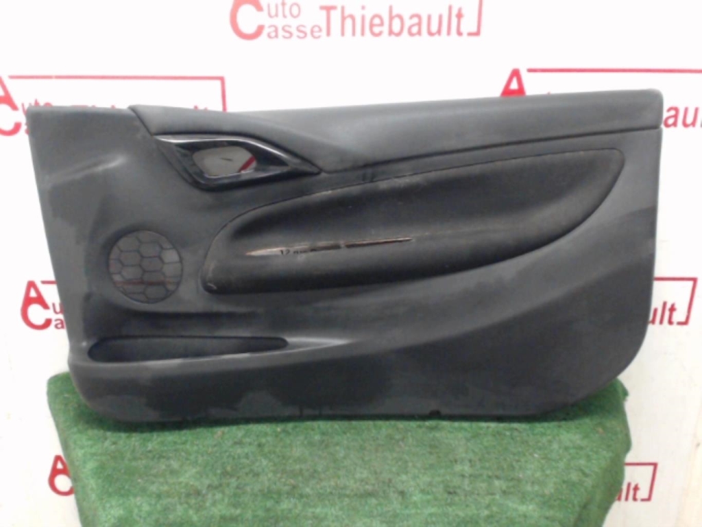 Panel de puerta delantera derecha CITROEN DS3 Gasolina - 1