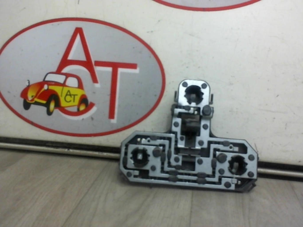 Base portalampade fanale posteriore destro VOLVO S 80 1 PHASE 1 Gasolina - 1