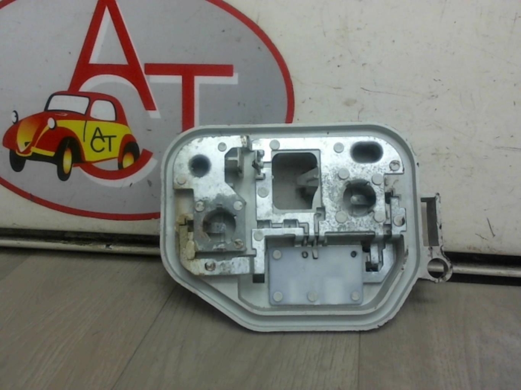 Base portalampade fanale posteriore sinistro PEUGEOT 2008 1 PHASE 1 Diésel - 1