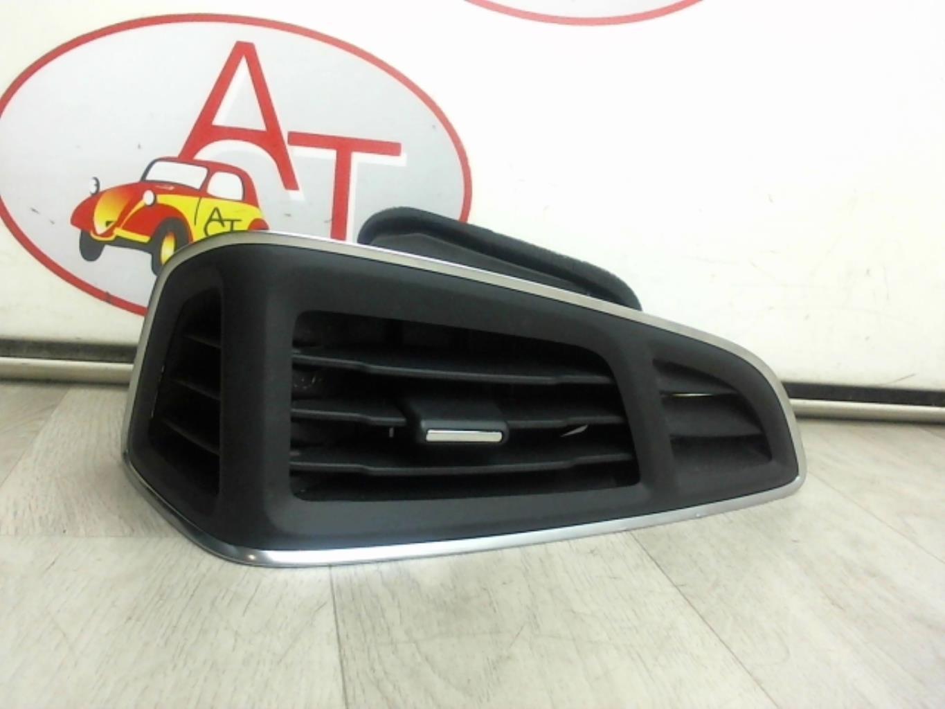Bocchetta aerazione cruscotto anteriore destra FORD FOCUS 3 PHASE 1 Gasolina - 1