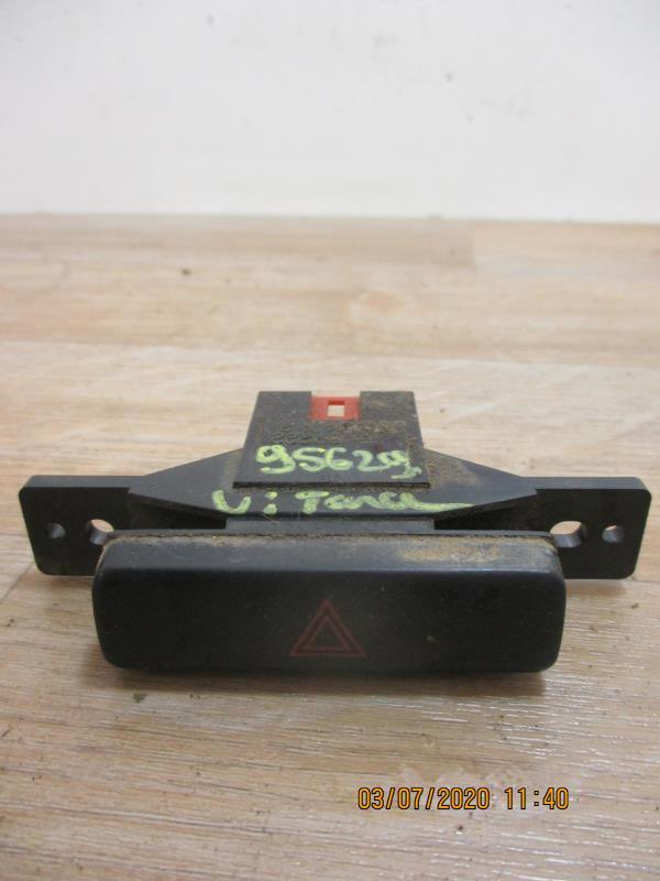Bouton de warning SUZUKI GRAND VITARA 2 PHASE 1 Diesel - 1