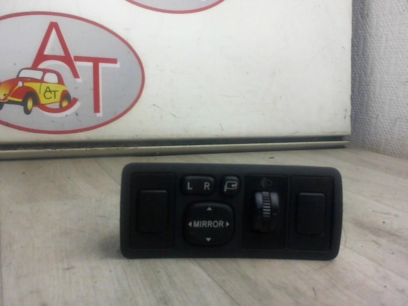 Commande retroviseurs TOYOTA AVENSIS 2 PHASE 2 Diesel - 1