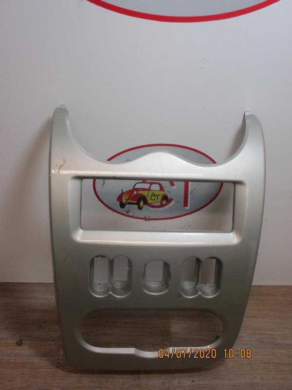 Console central (interieur plastique) DACIA LOGAN MCV 1 PHASE 2 BREAK Diesel - 1
