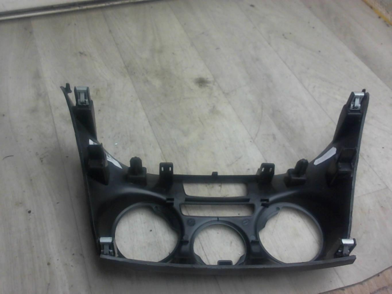 Consolle centrale (interno in plastica) PEUGEOT 208 1 PHASE 2 Gasolina - 1