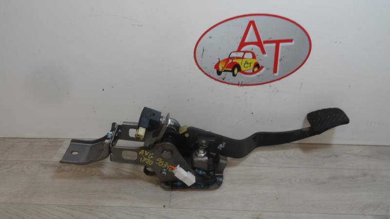 Pedale della frizione HYUNDAI IX 20 PHASE 1 Diésel - 1
