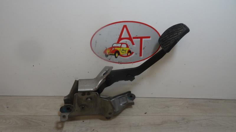 Pedale della frizione NISSAN MICRA 4 PHASE 1 Gasolina - 1