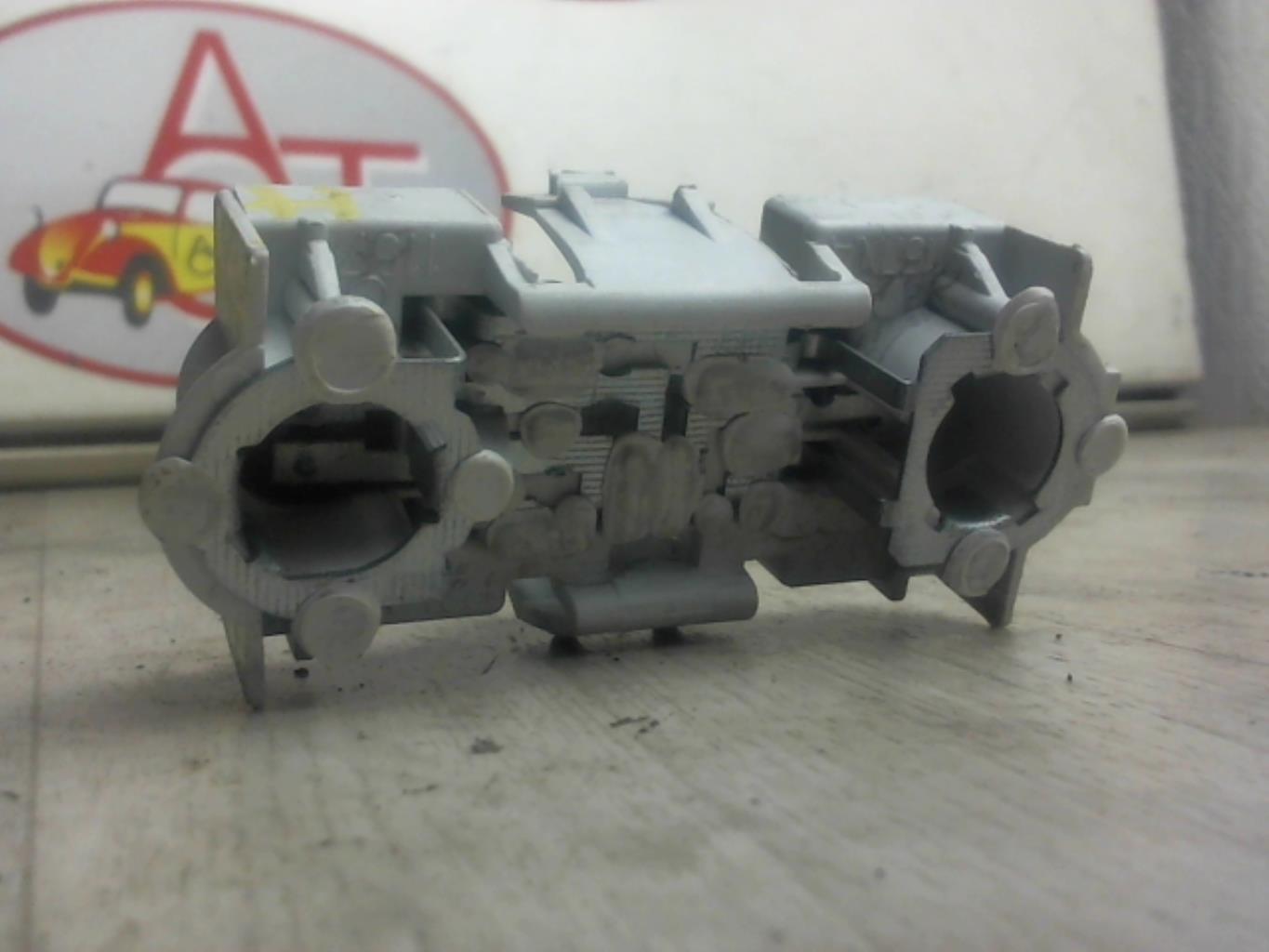 Base portalampade fanale posteriore destro FIAT PUNTO 1 PHASE 1 CABRIOLET Gasolina - 1